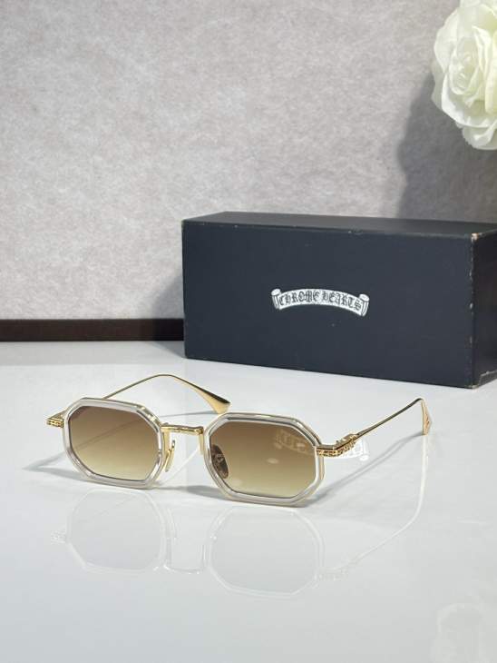 Picture of Chrome Hearts Sunglasses _SKUfw77318306fw
